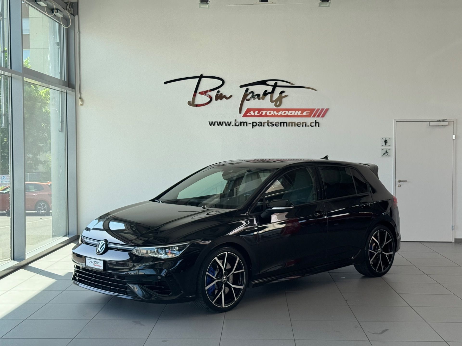 VW Golf 2.0 TSI R DSG 4Motion R Performance-showroom-element-1