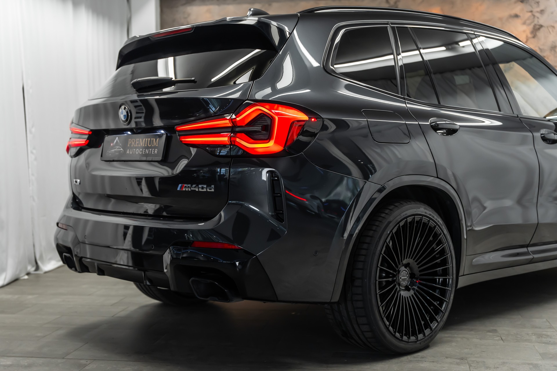 BMW X3 xDrive 48V M40d *Facelift *Laser*Panorama*Fahrassist*21"*-image-6