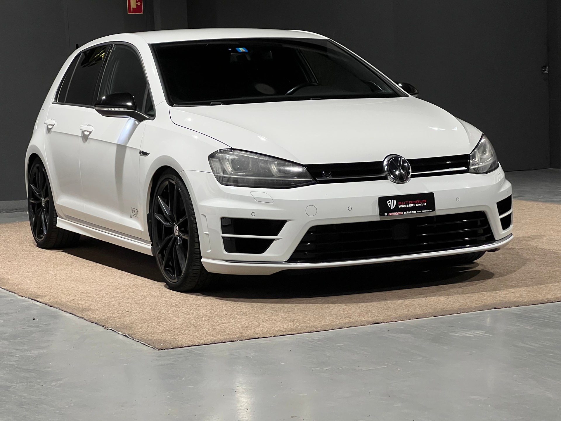 VW Golf 2.0 TSI R 4Motion