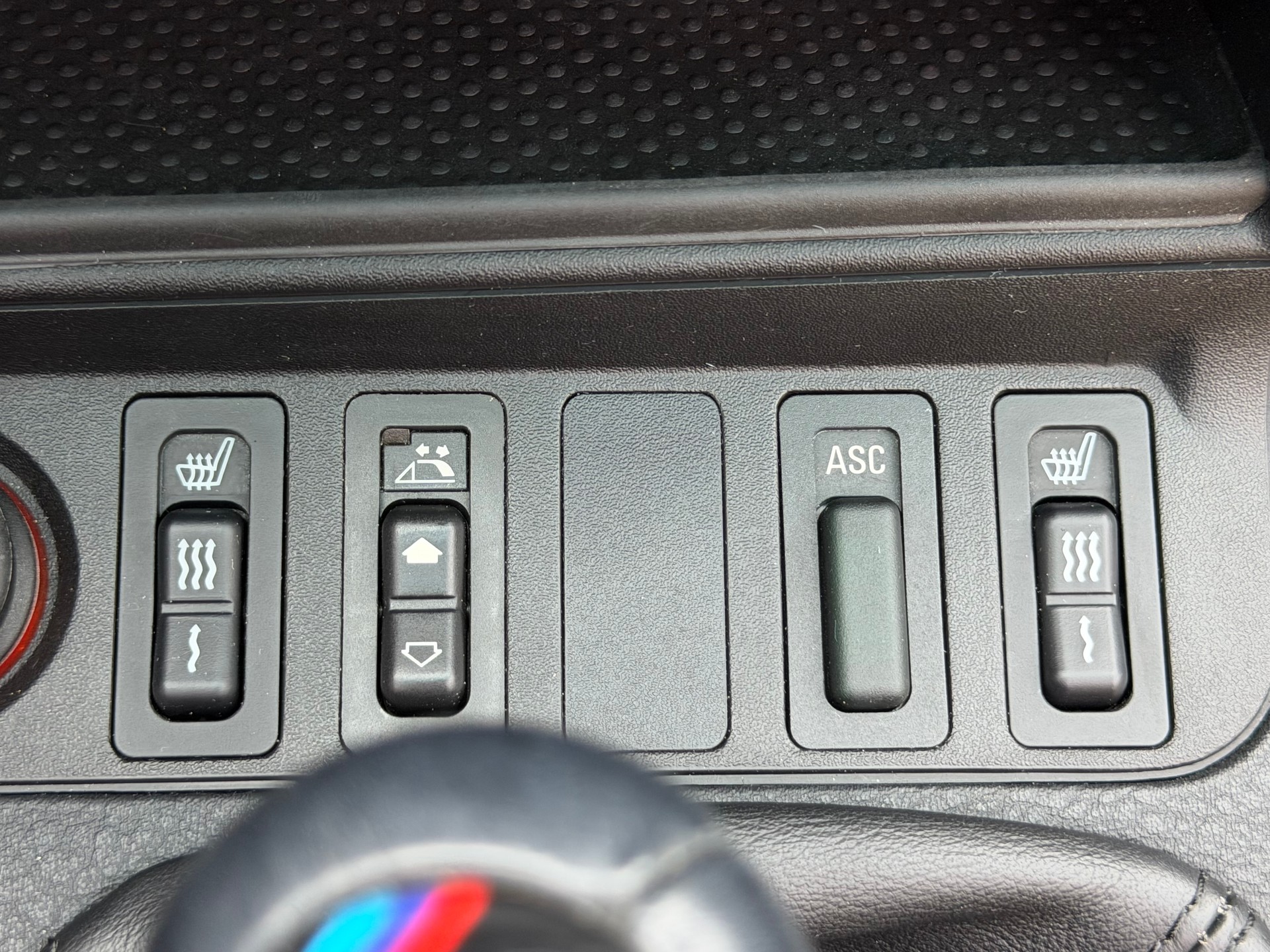 BMW 328i Cabrio Exclusiv-image-17
