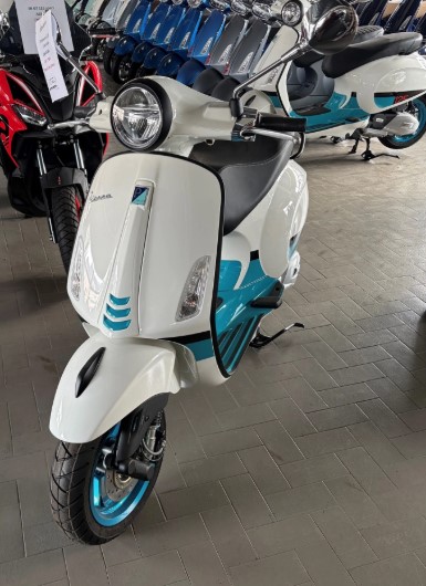 PIAGGIO Vespa 125 Primavera ABS Color vibe-image-0