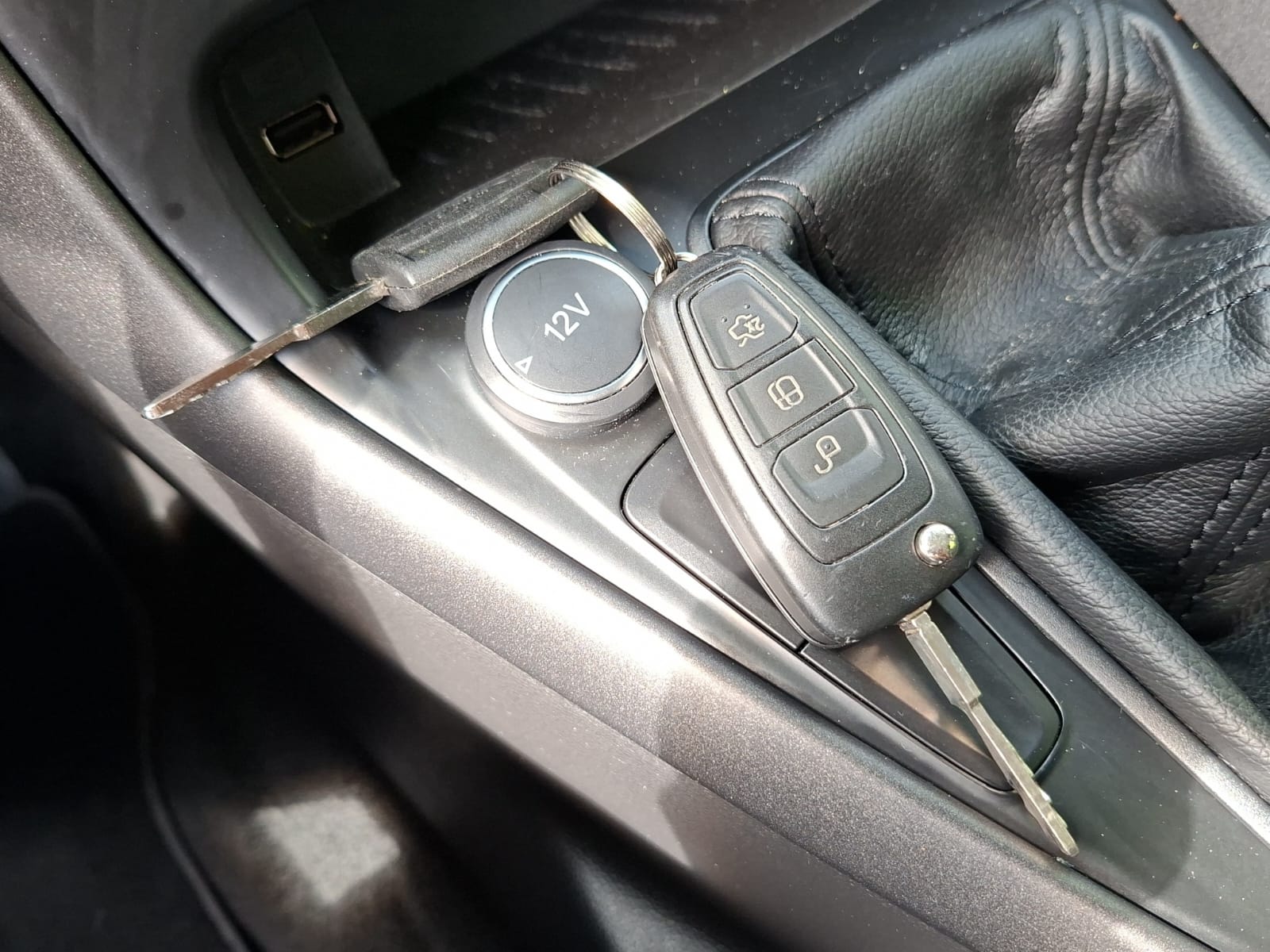 FORD Focus 1.0 SCTi Business-image-15