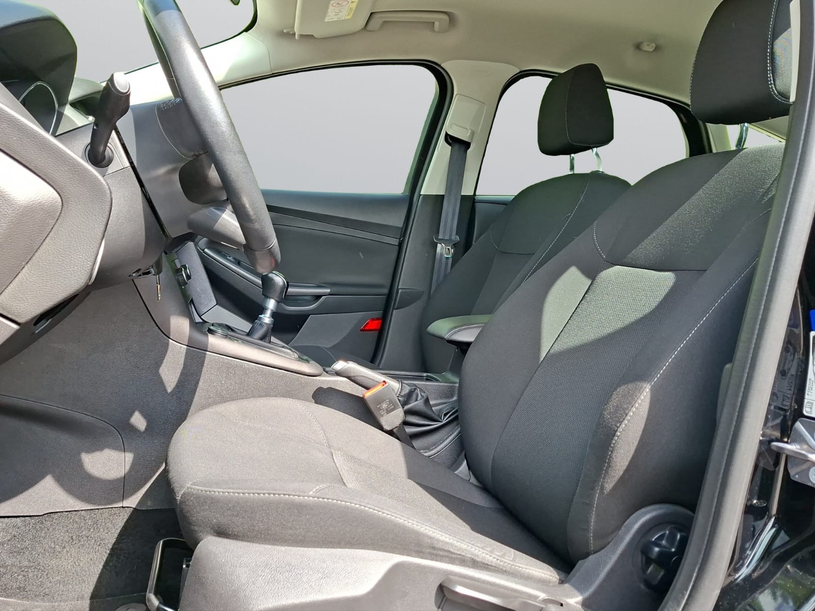 FORD Focus 1.0 SCTi Business-image-9