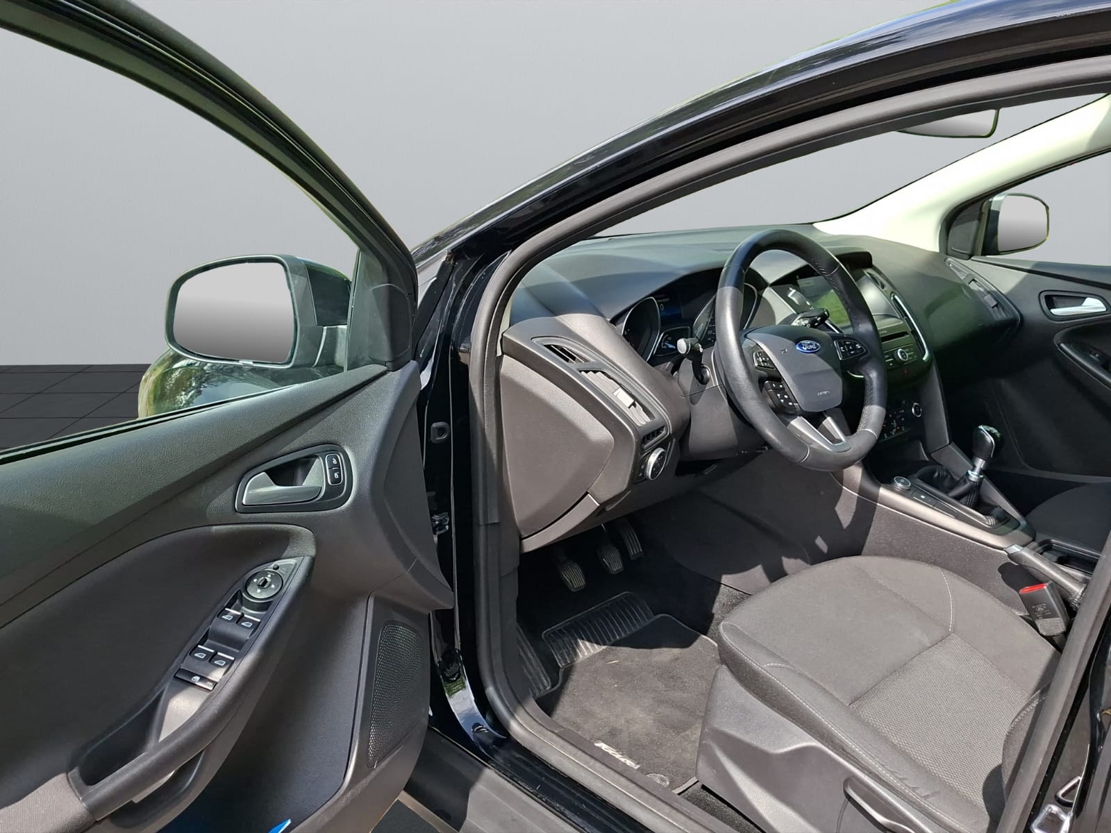 FORD Focus 1.0 SCTi Business-image-10
