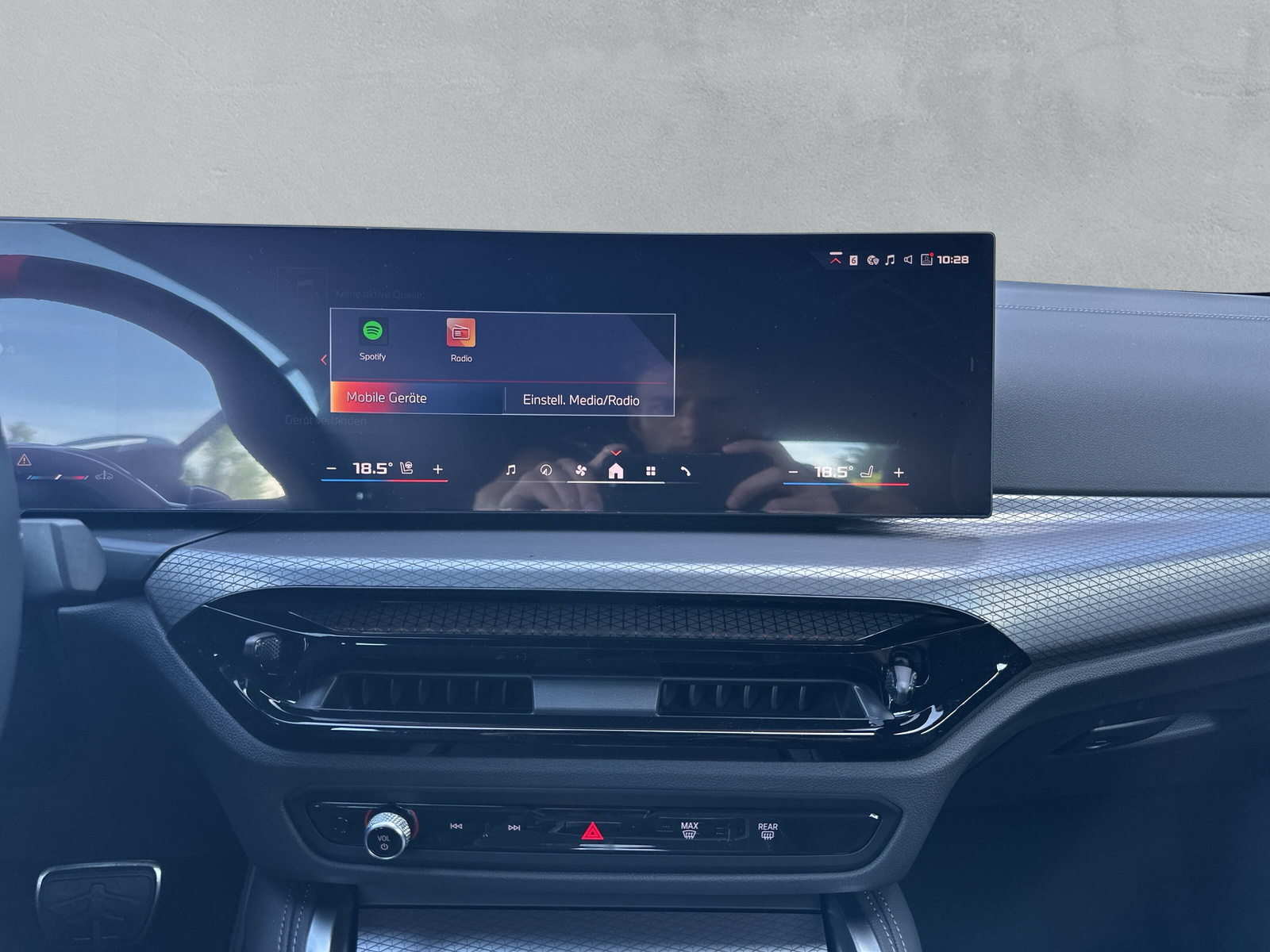 BMW M440i xDrive 48V Cabriolet Steptronic-image-18