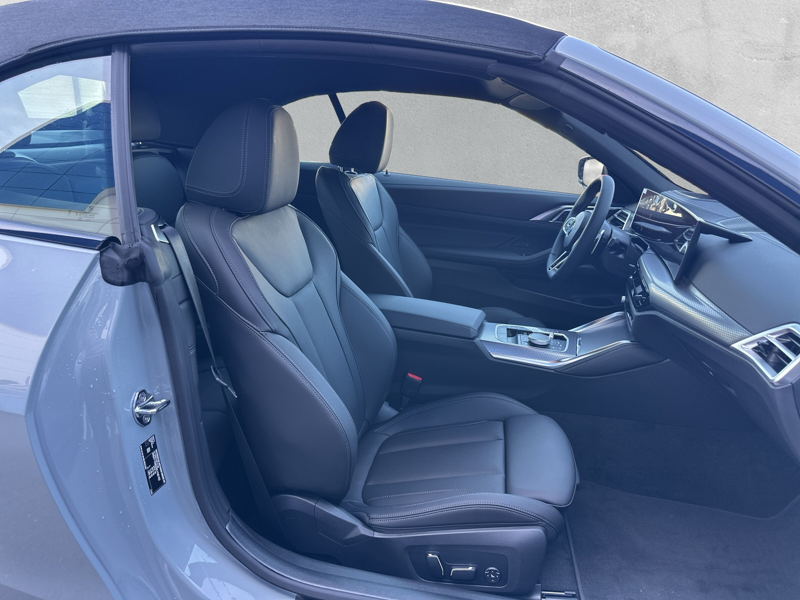 BMW M440i xDrive 48V Cabriolet Steptronic-image-12