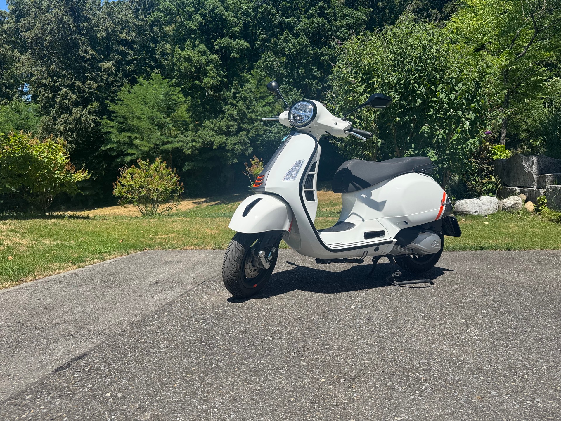 PIAGGIO Vespa GTS 300 Super Sport ABS-image-0
