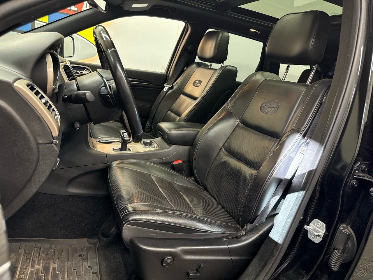 JEEP Grand Cherokee 3.0 CRD Overland Automatic-showroom-element-3