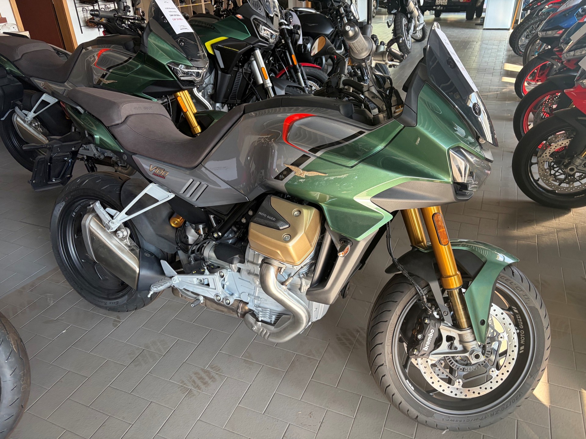 MOTO GUZZI V100 Mandello S-image-3