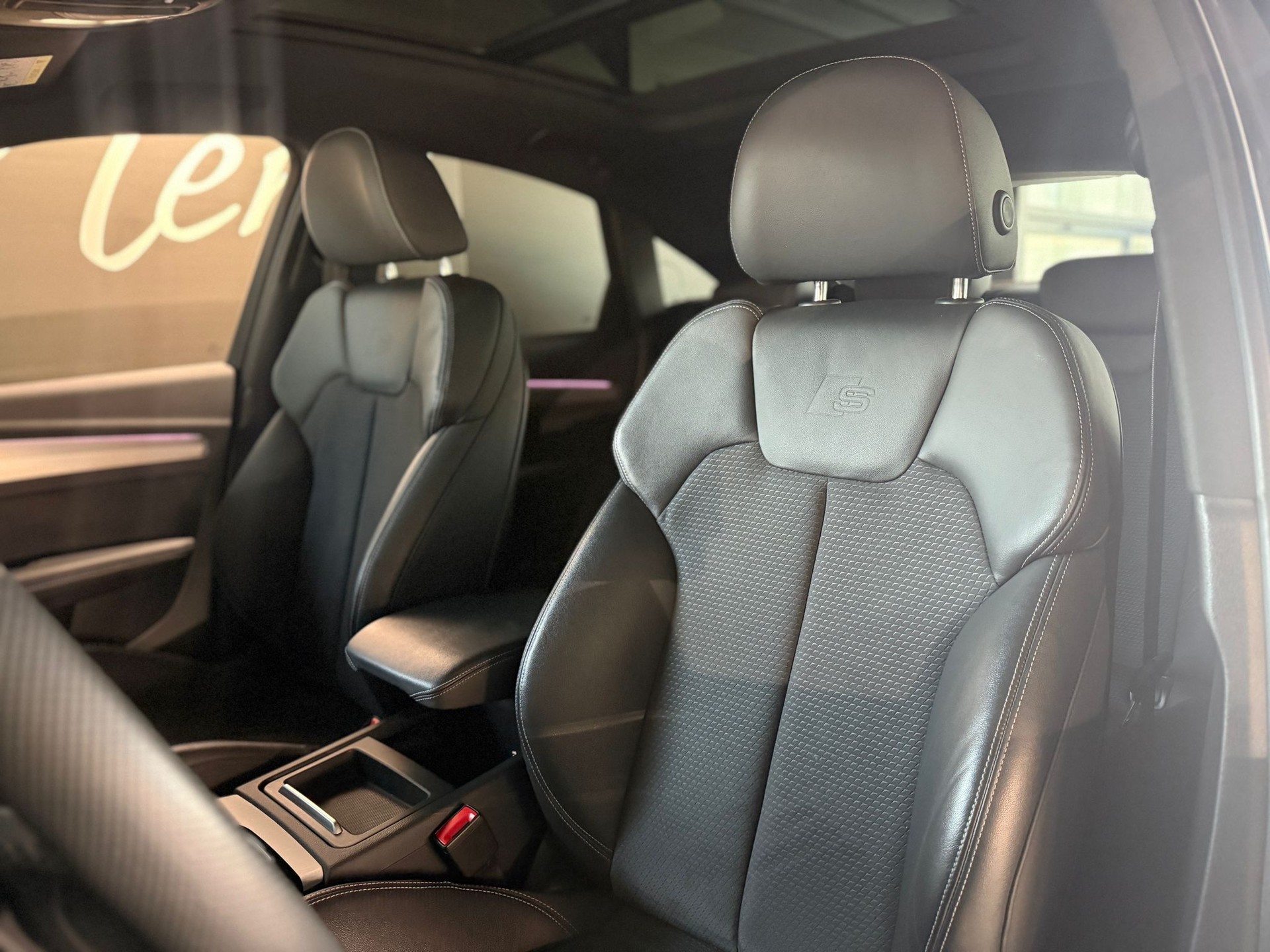 AUDI Q5 Sportback 40 TFSI S line quattro S-tronic-showroom-element-3