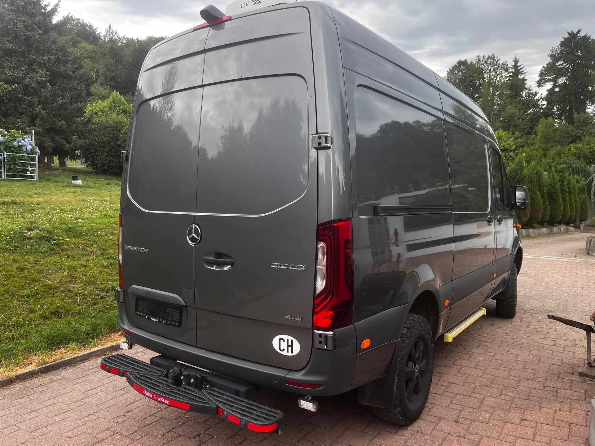 MERCEDES-BENZ 319 CDI 4x4-image-2