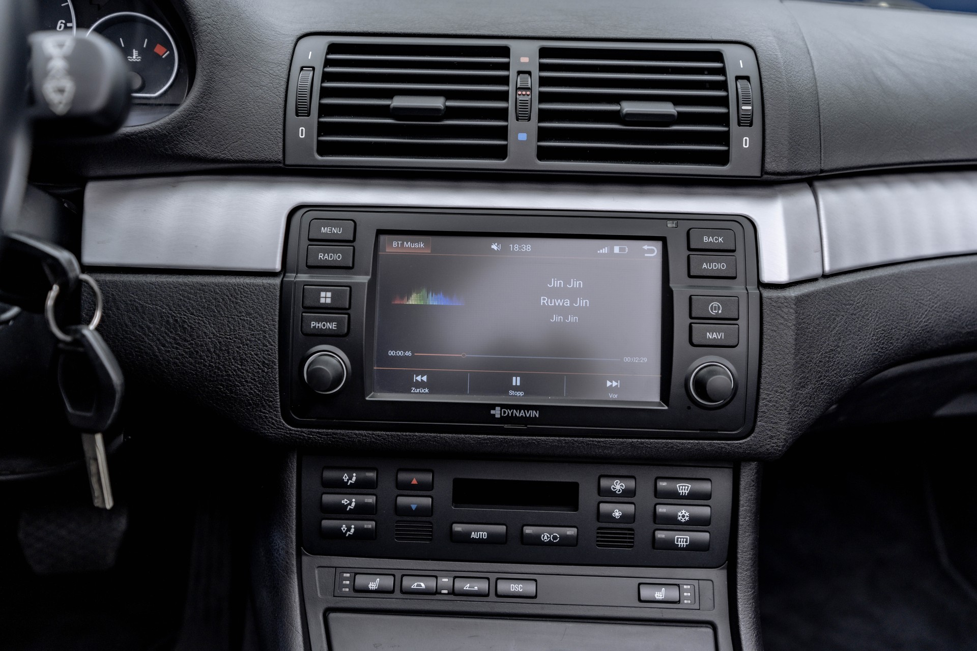 BMW 330Ci Cabriolet * FRISCH AB MFK * FRISCH AB SERVICE * HARMAN KARDON SOUNDANLAGE *-image-12