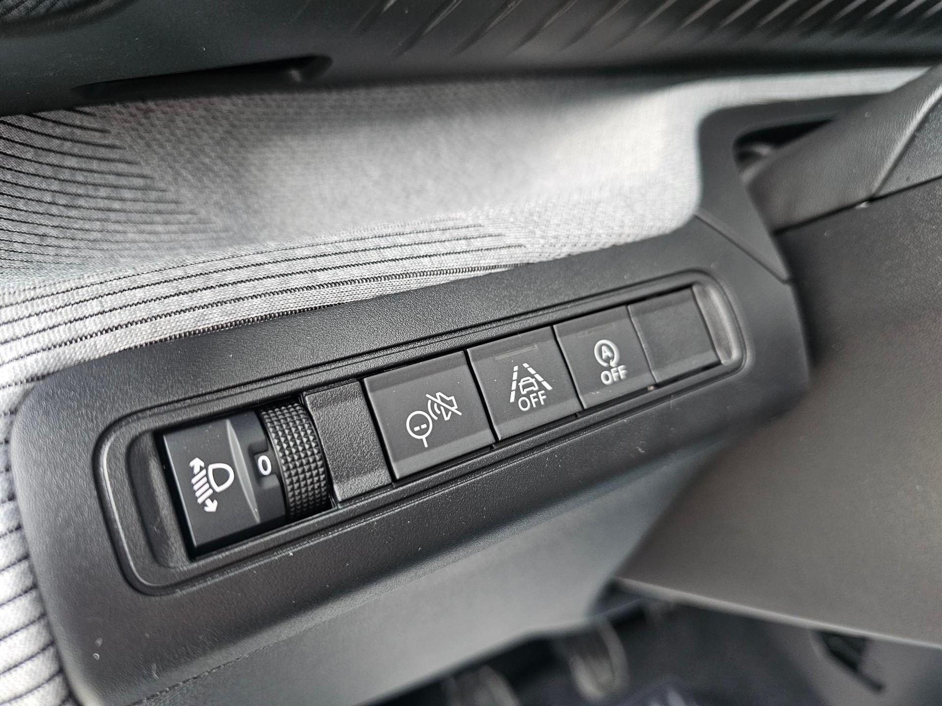 CITROEN C3 1.2 Hybrid Max-image-10