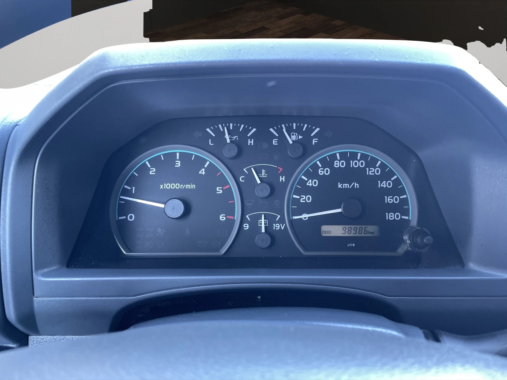 TOYOTA Land Cruiser 4.2 Diesel-showroom-element-2