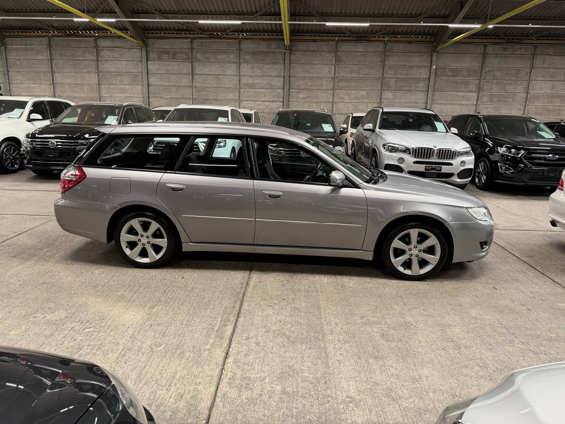 SUBARU Legacy 2.0R AWD Swiss-showroom-element-2