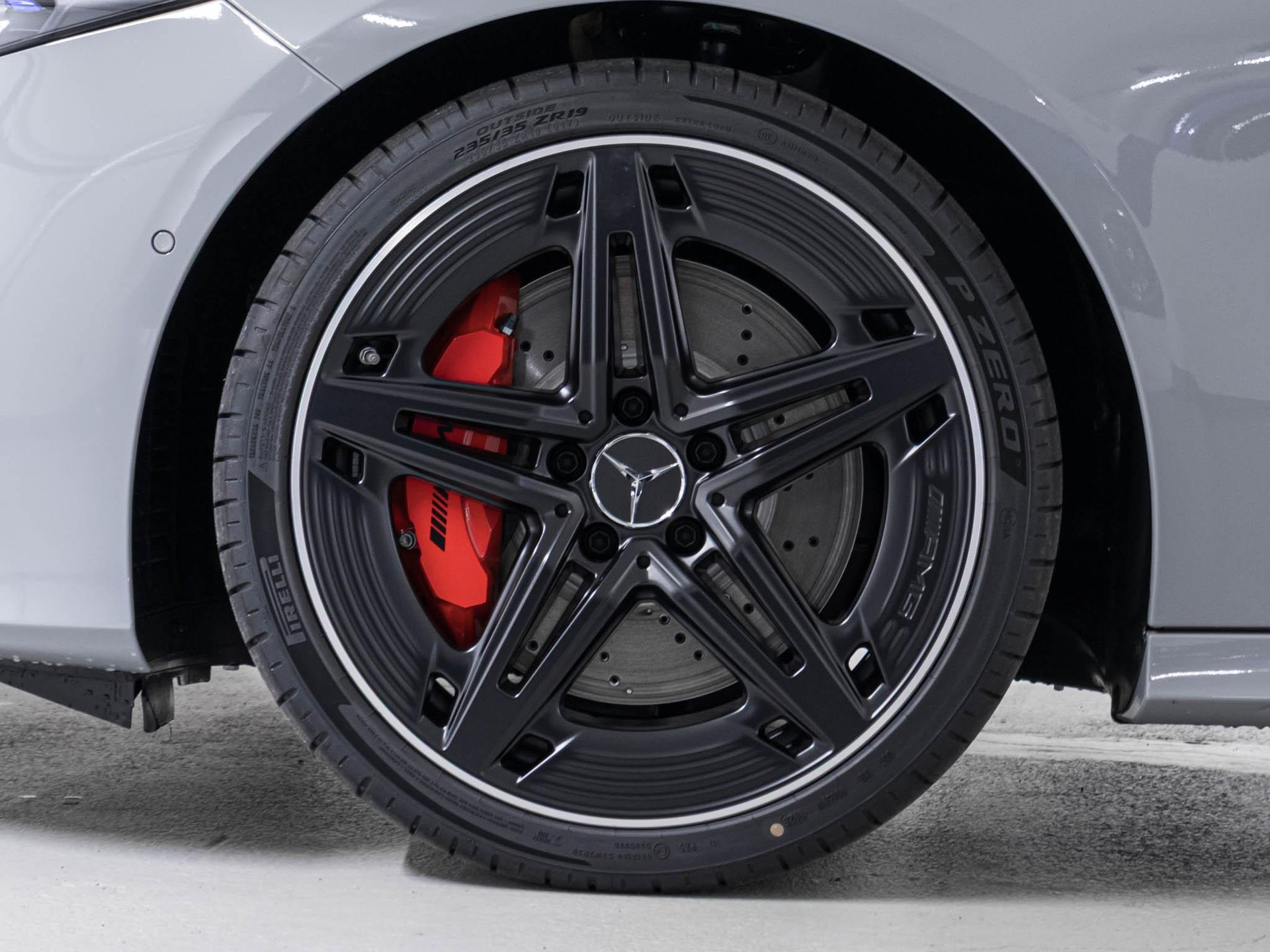 MERCEDES-BENZ A 35 AMG 4MATIC-image-14