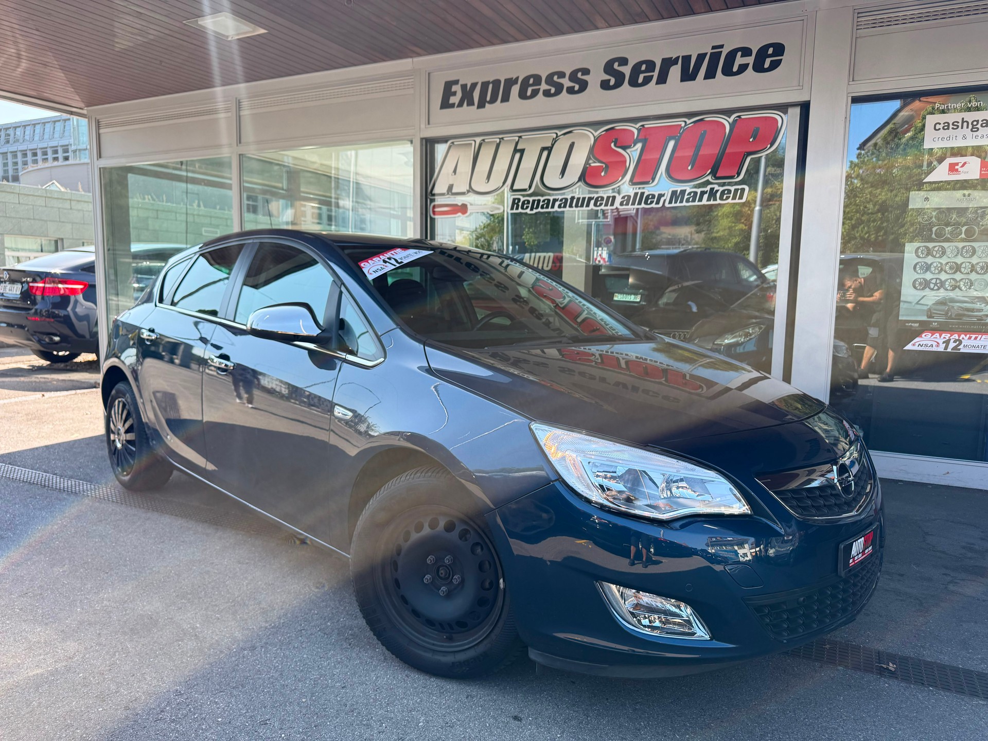 OPEL Astra 1.6i 16V Enjoy Automatic