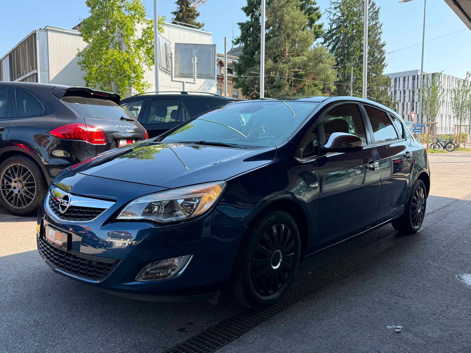 OPEL Astra 1.6i 16V Enjoy Automatic-showroom-element-3