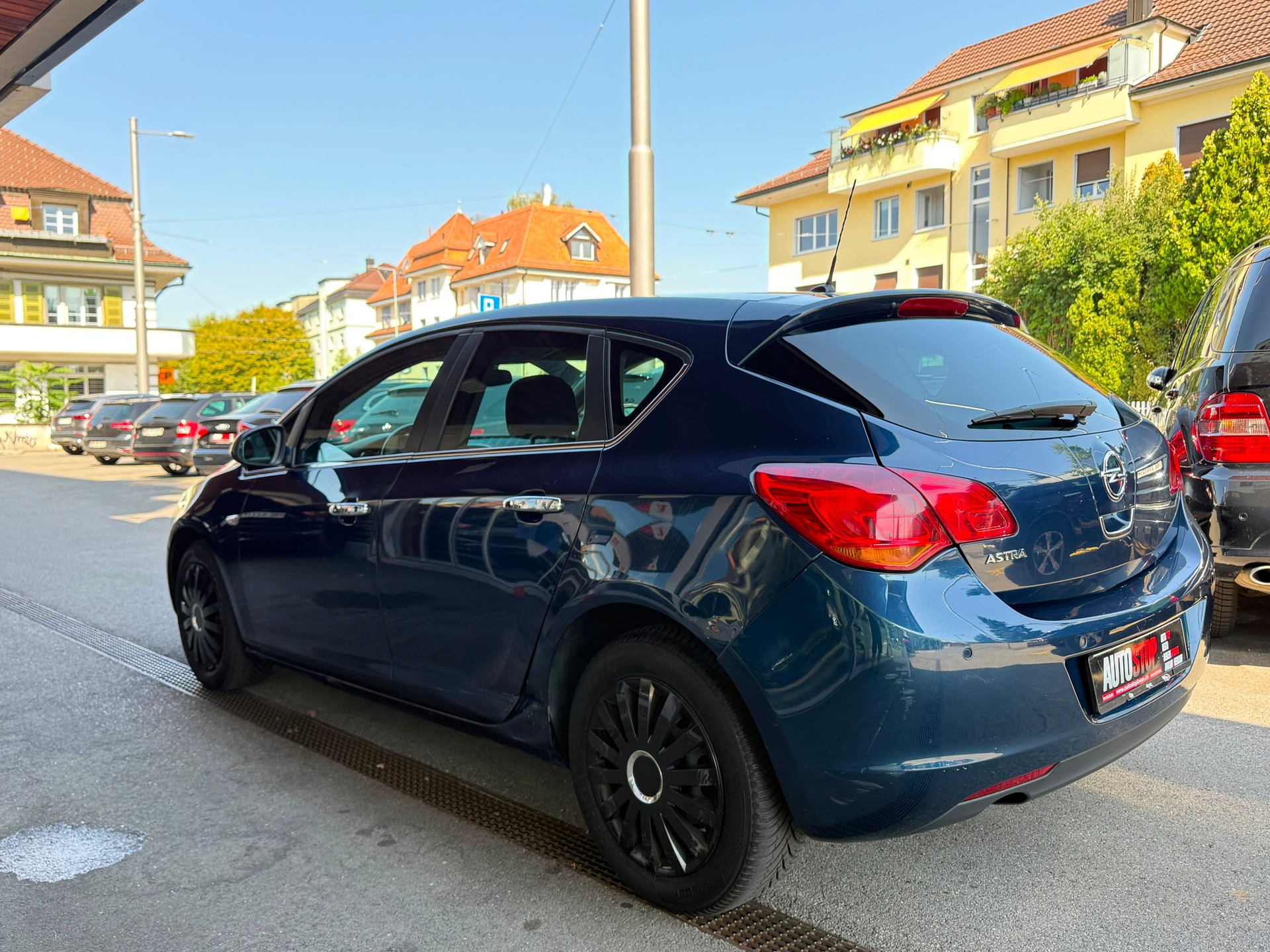 OPEL Astra 1.6i 16V Enjoy Automatic-image-6