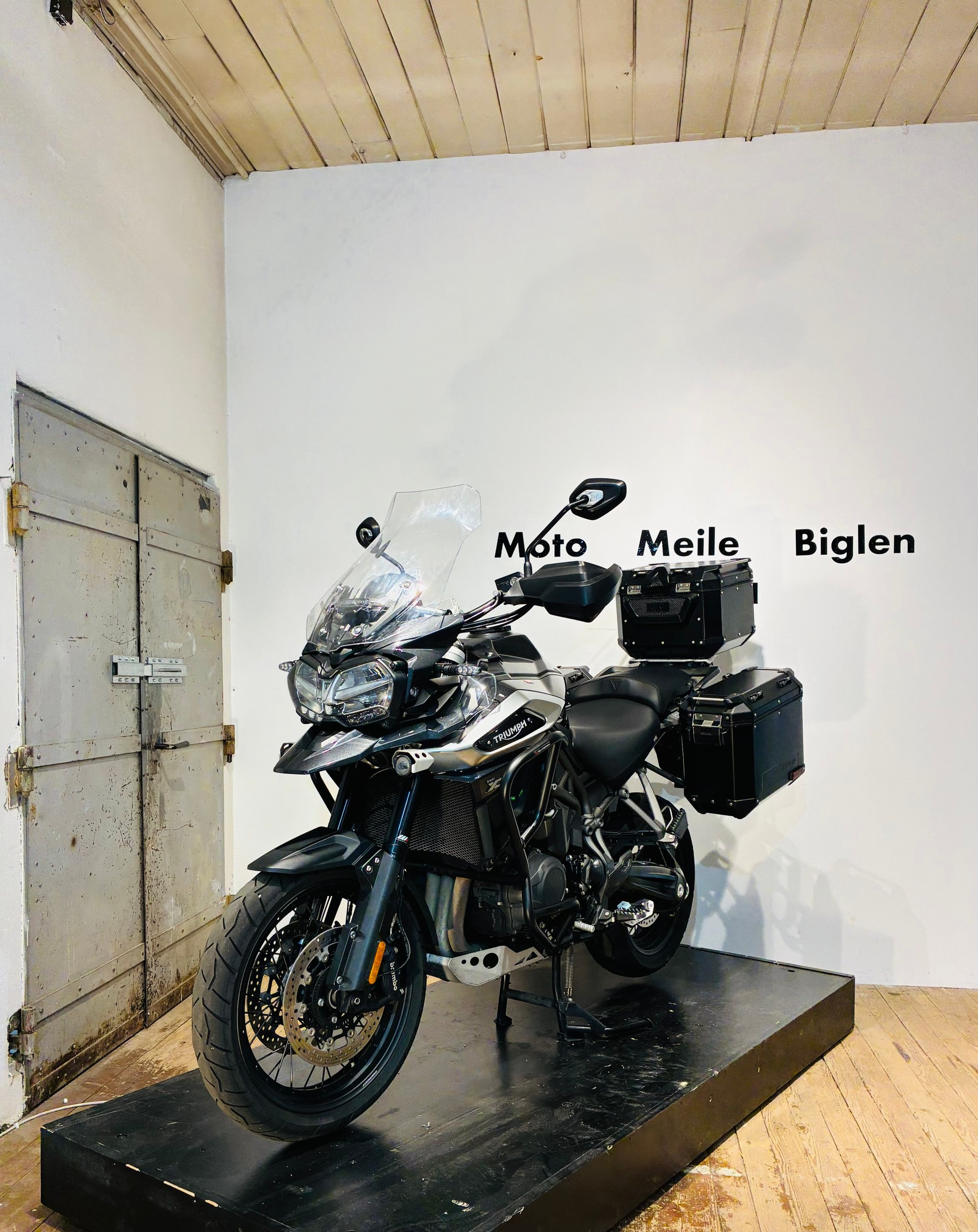 TRIUMPH Tiger 1200 XCa ABS-showroom-element-3