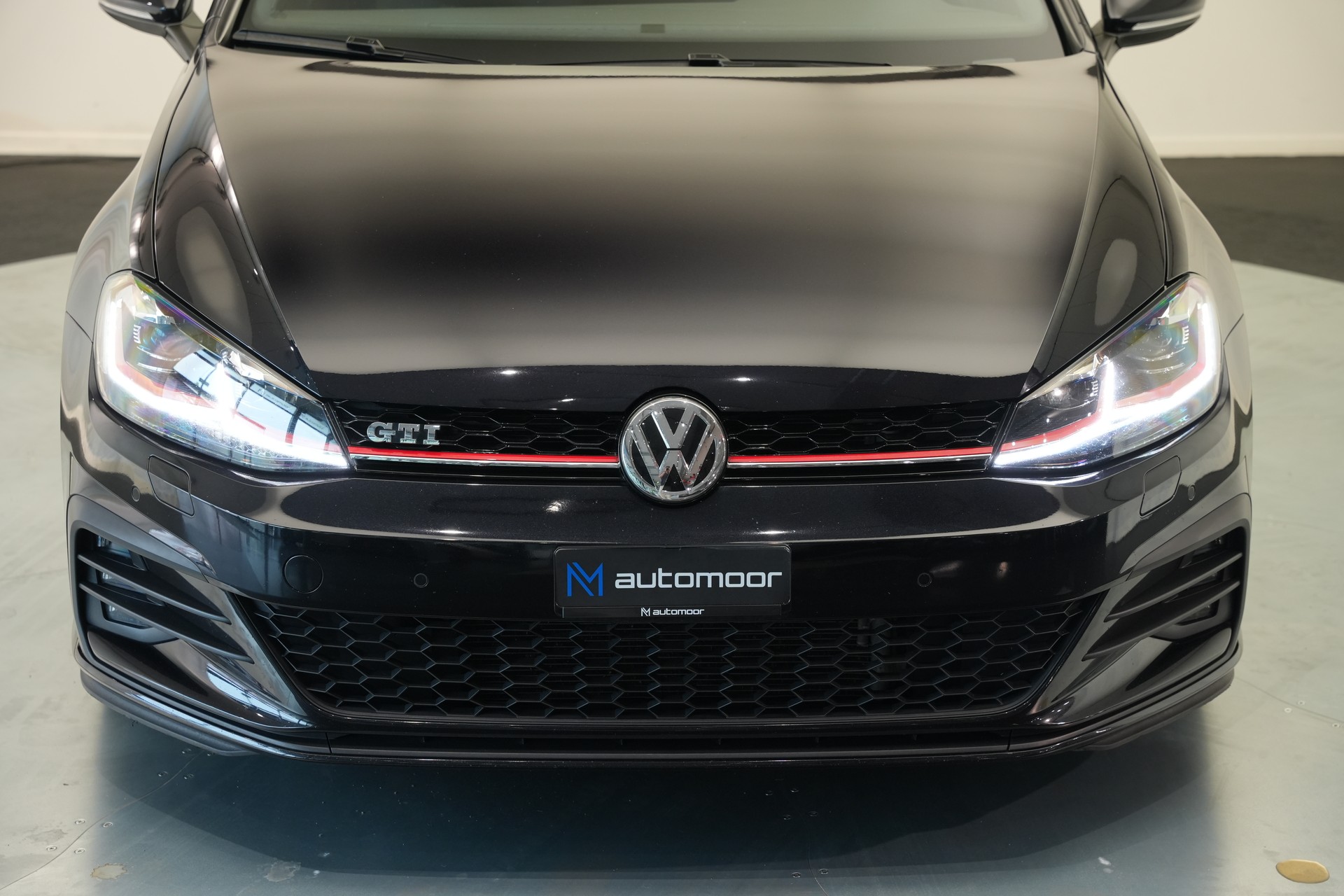 VW Golf 2.0 TSI GTI DSG *CH-Fahrzeug*-image-45