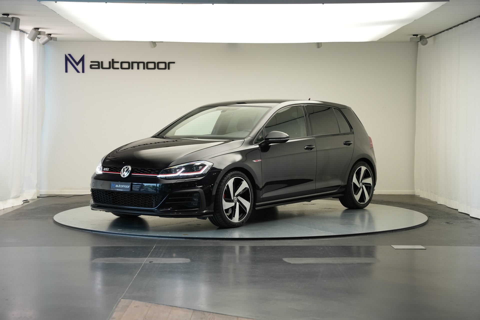 VW Golf 2.0 TSI GTI DSG *CH-Fahrzeug*