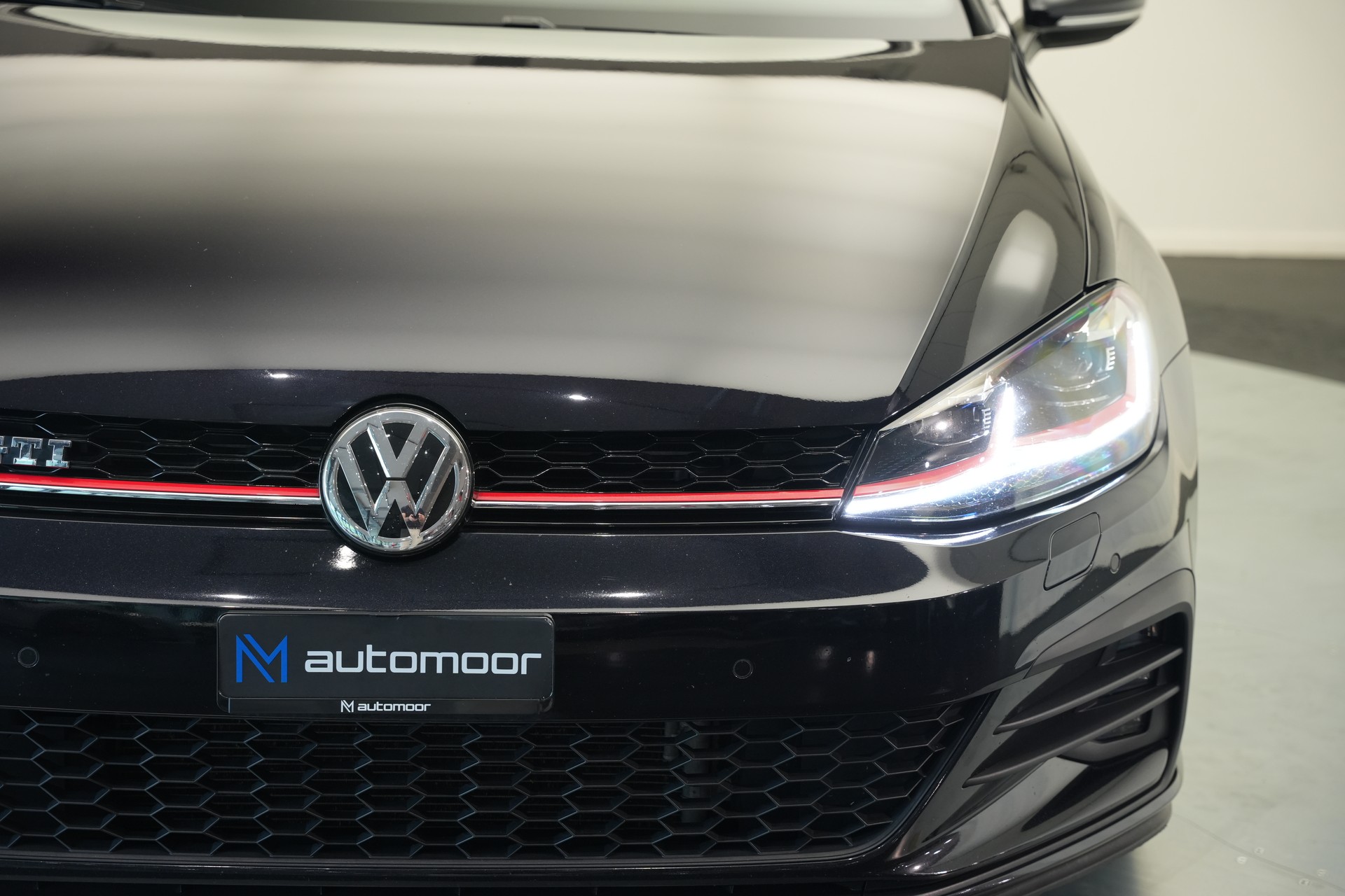 VW Golf 2.0 TSI GTI DSG *CH-Fahrzeug*-image-42