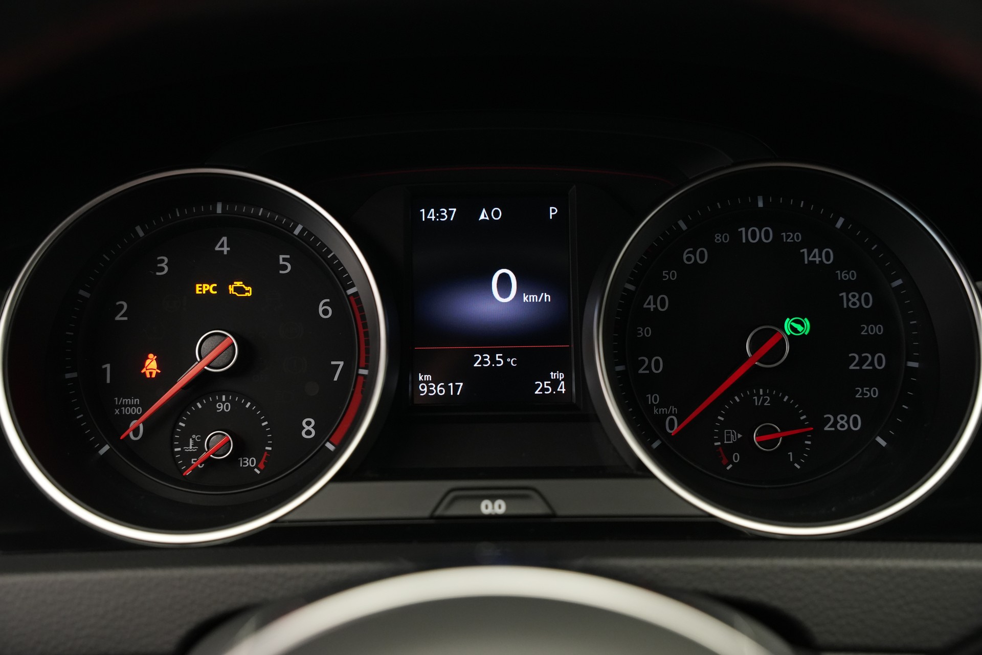 VW Golf 2.0 TSI GTI DSG *CH-Fahrzeug*-image-25