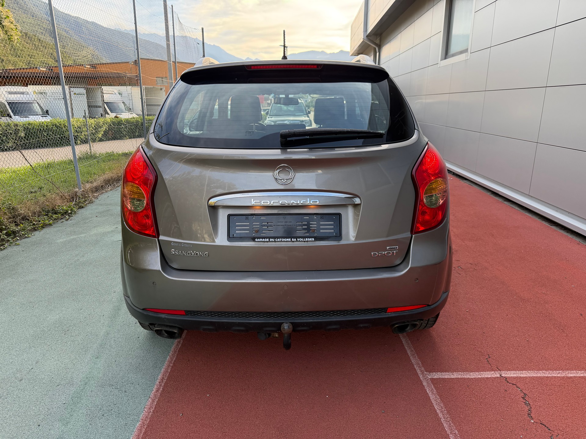 KGM-SsangYong Korando 2.0 e-XDI Swiss Limited Edition 4WD-image-4