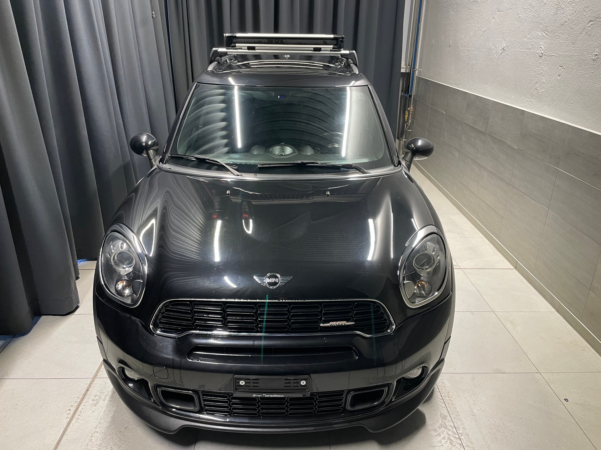 MINI Countryman John Cooper Works ALL4 Snowhill Steptr. (41)-showroom-element-1