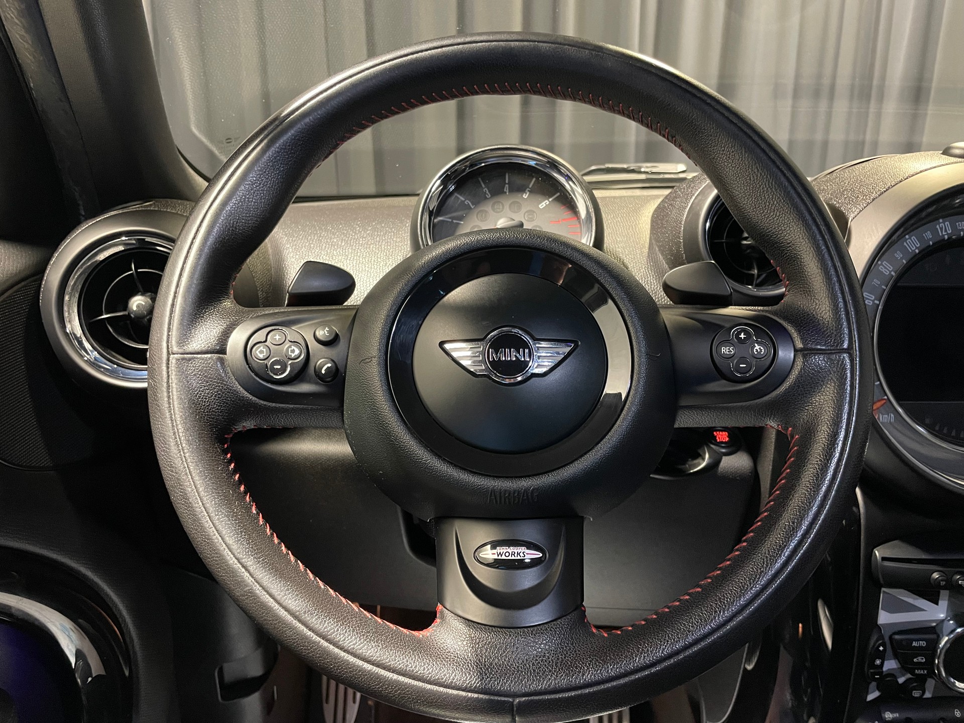 MINI Countryman John Cooper Works ALL4 Snowhill Steptr. (41)-image-9