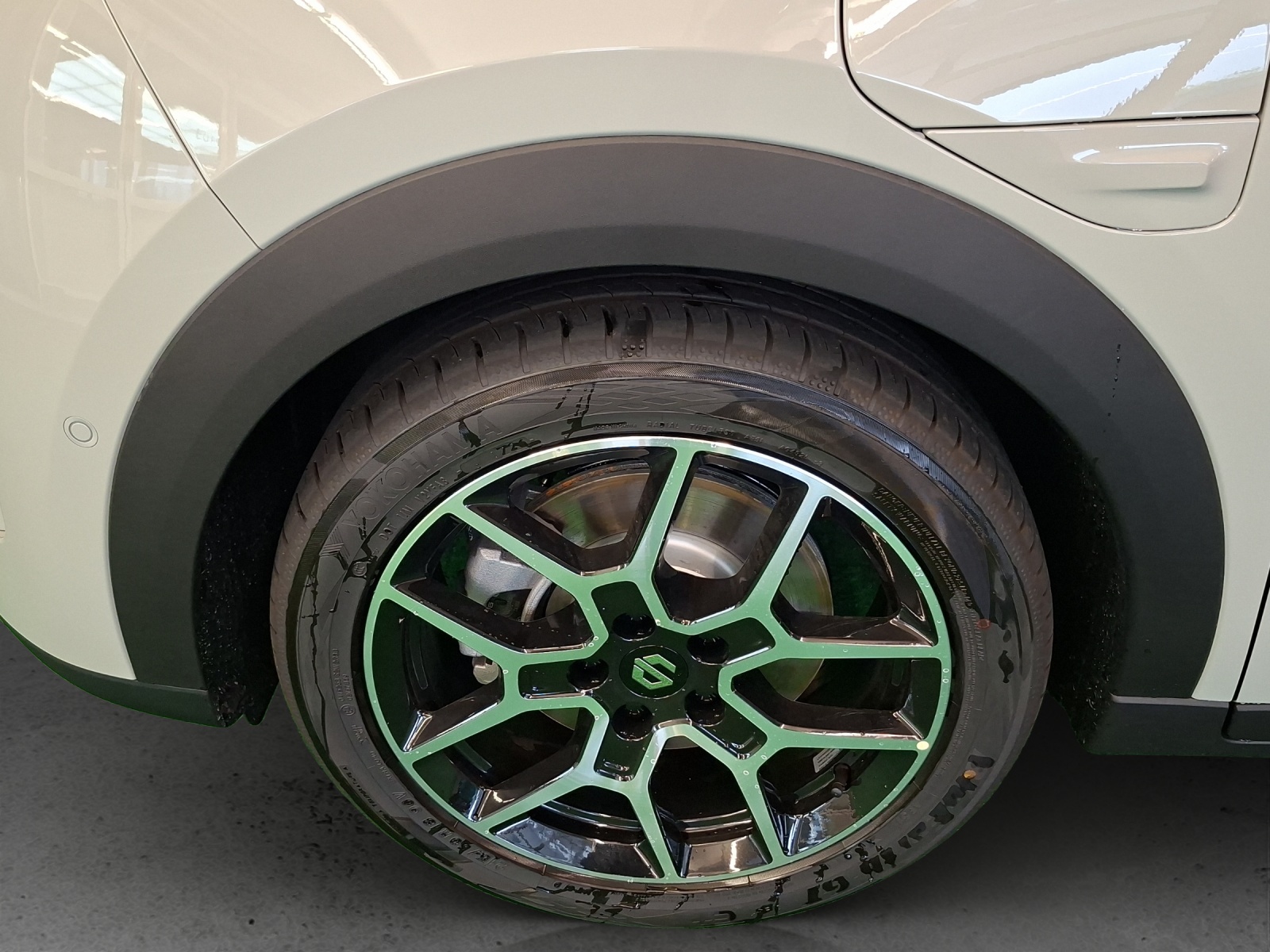 LEAPMOTOR B03X EV 53kWh-image-15
