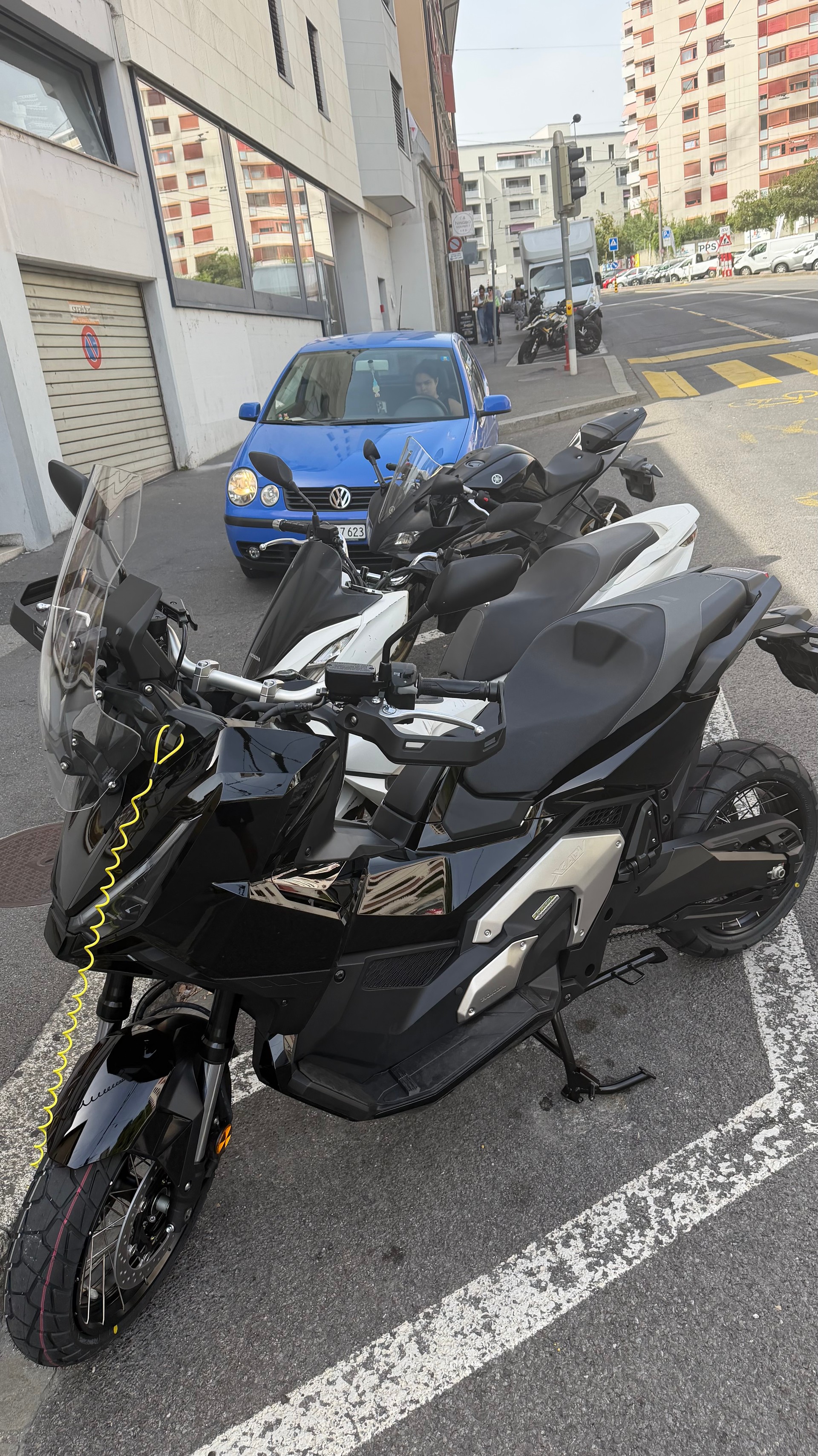 HONDA X-ADV 750-image-4