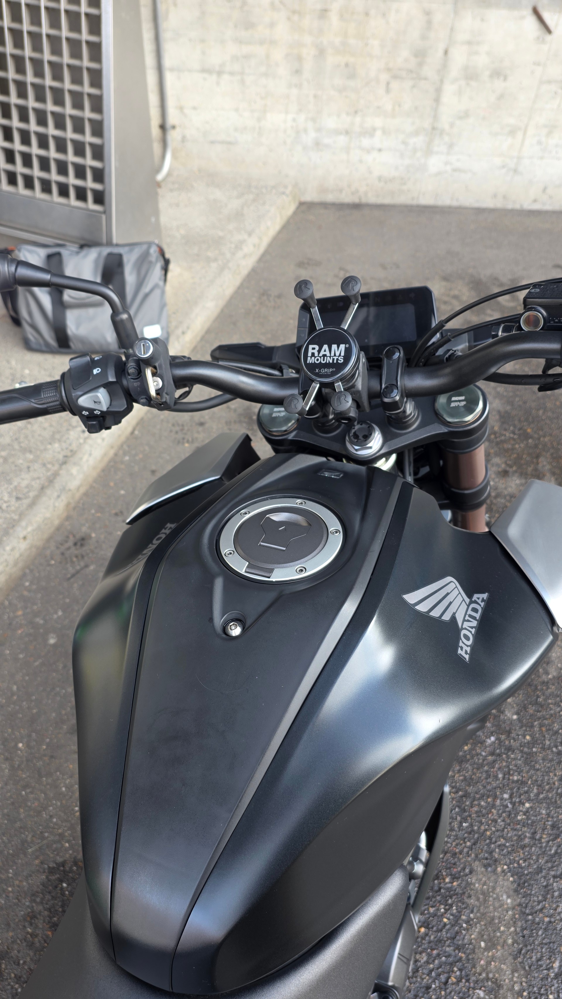 HONDA CB 125 R-image-2