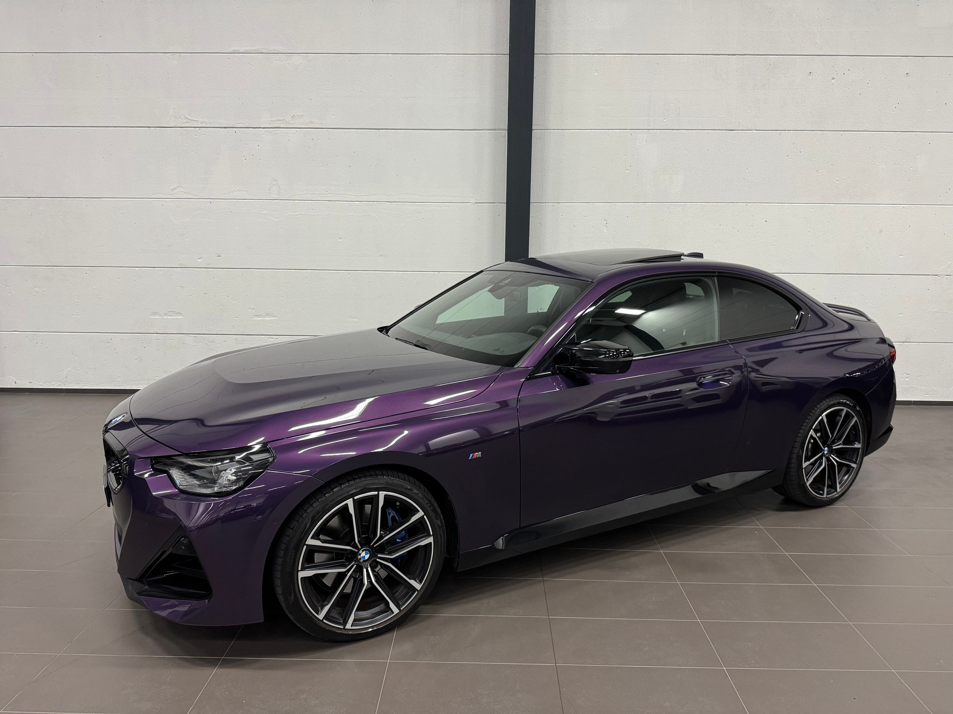 BMW M240i xDrive Steptronic-showroom-element-2