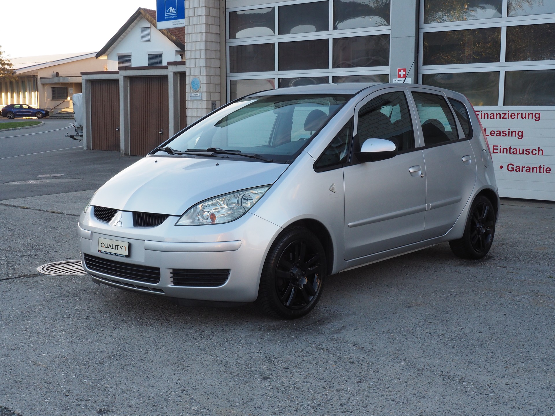 MITSUBISHI Colt 1.3 16V Invite