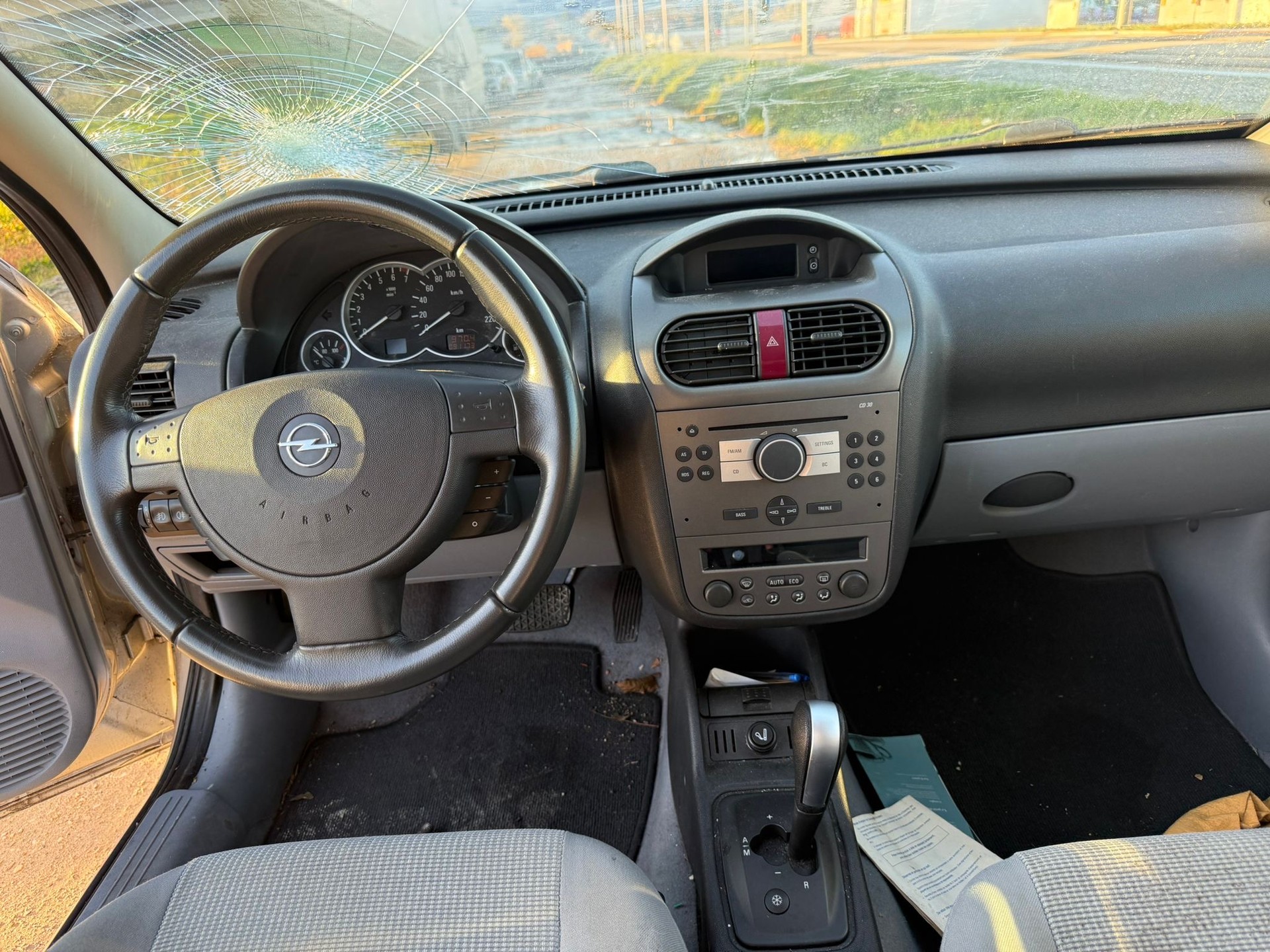 OPEL Corsa 1.4 TP Enjoy-image-8