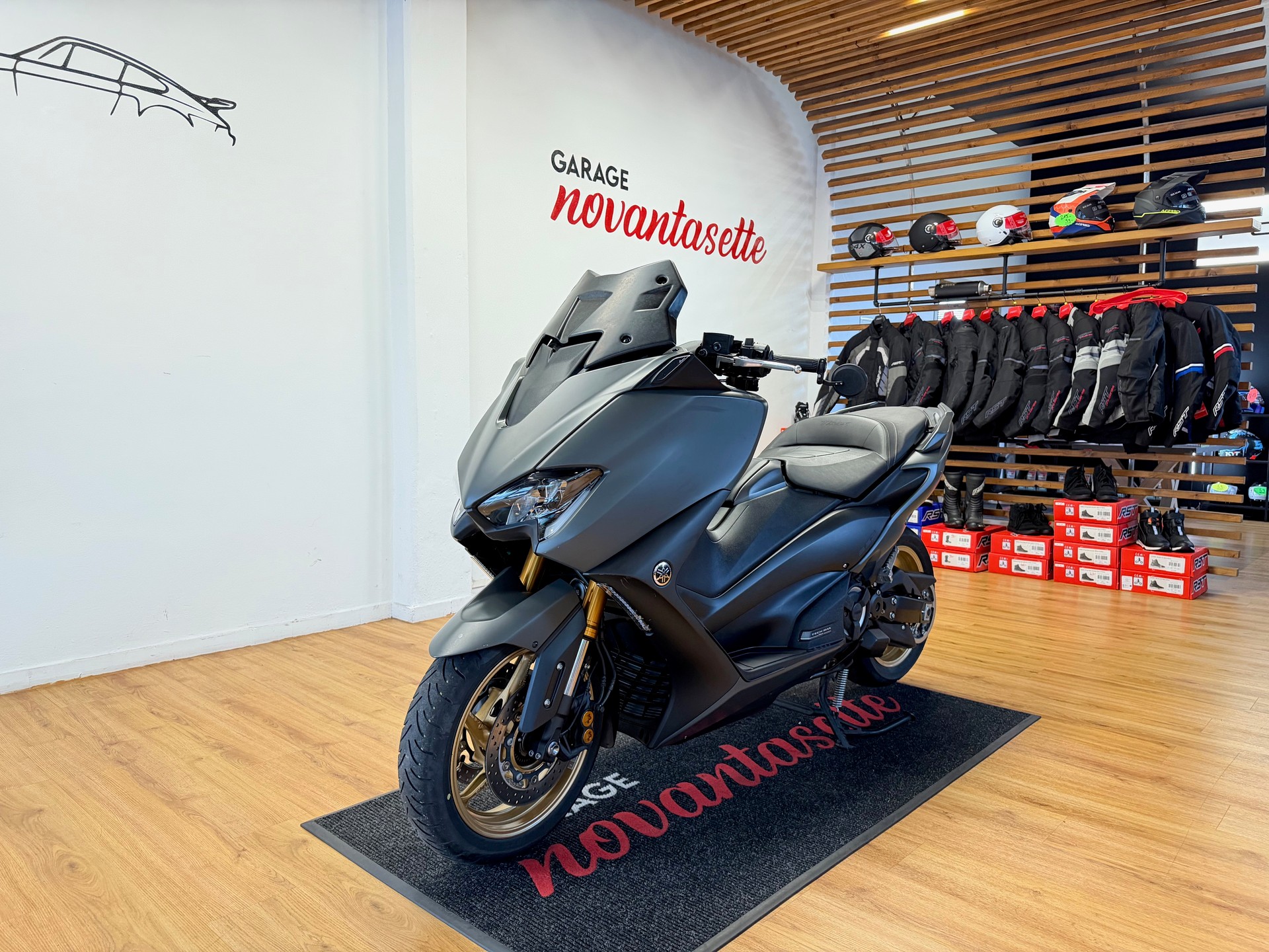YAMAHA T-MAX XP 560-image-0