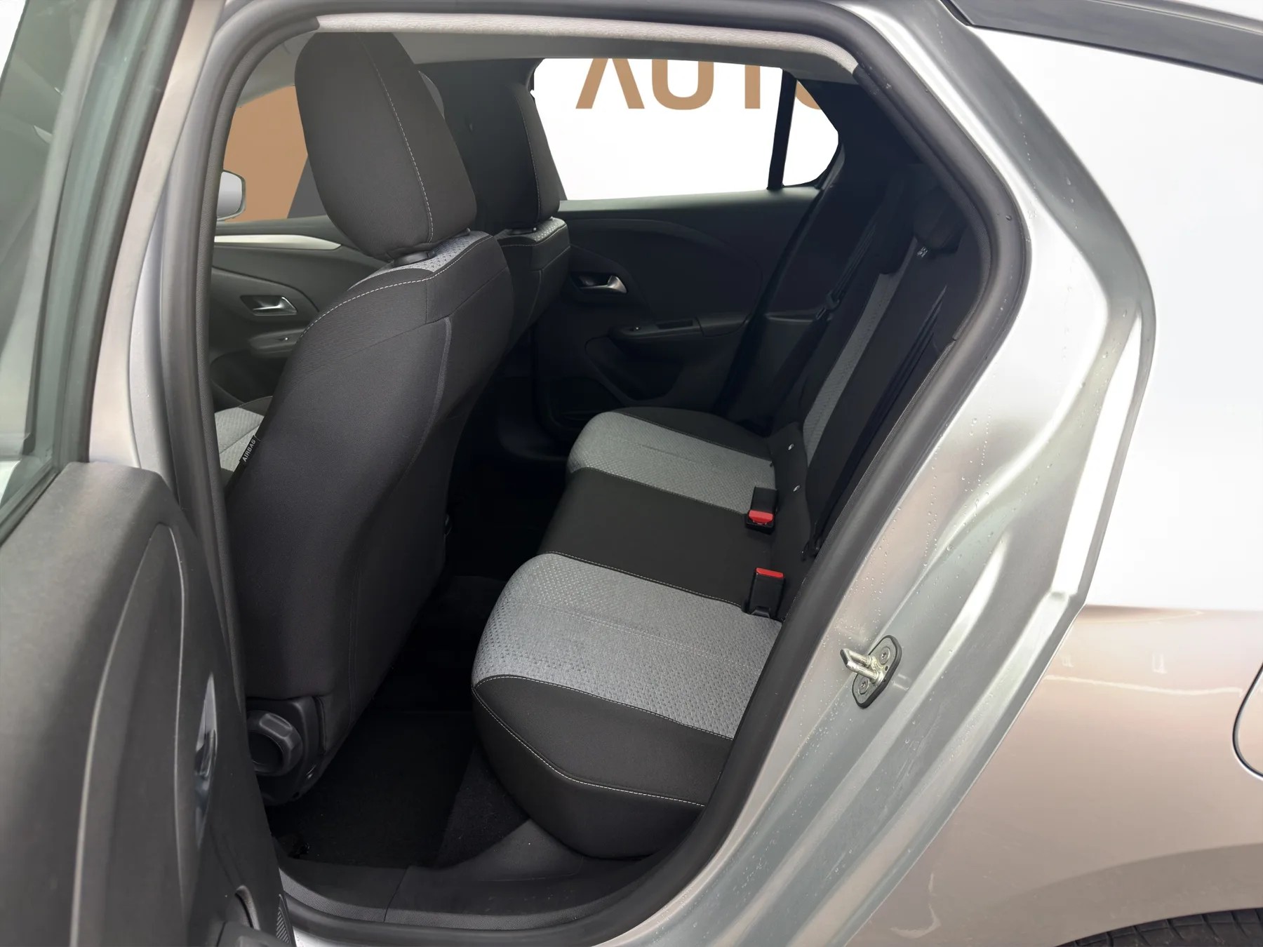 OPEL CORSA 1.2 T Edition Automat-image-12