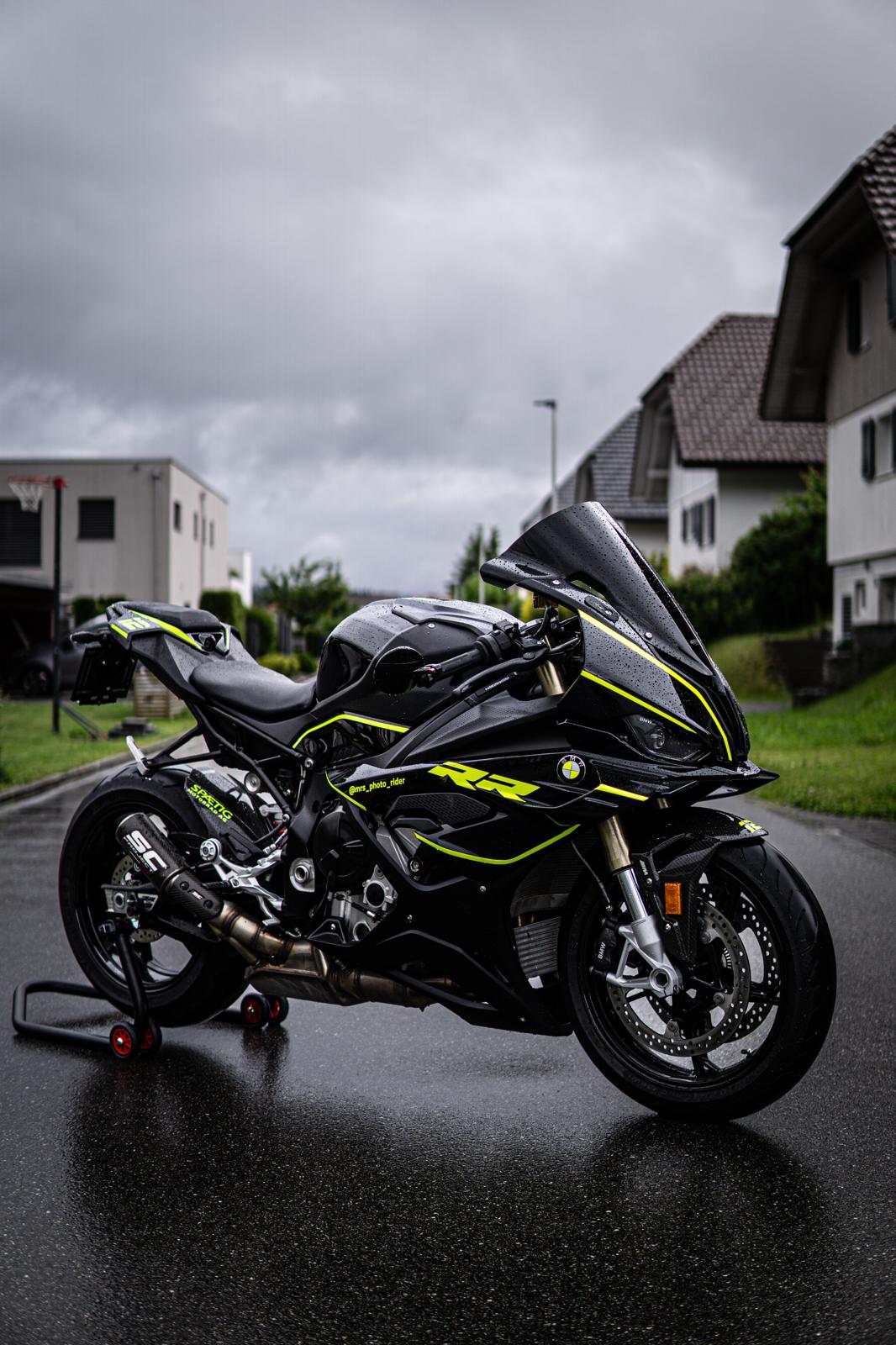BMW S 1000 RR-image-0