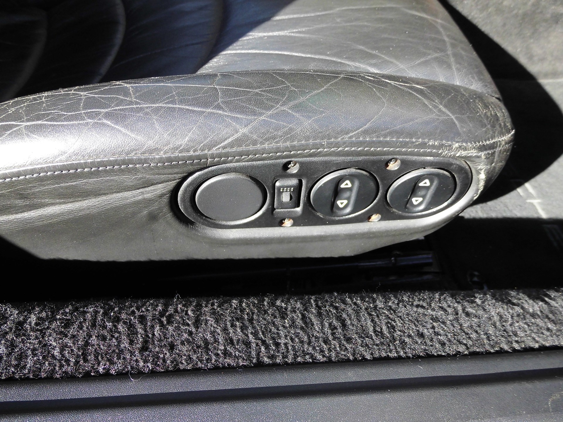 PORSCHE 911 Targa-image-14
