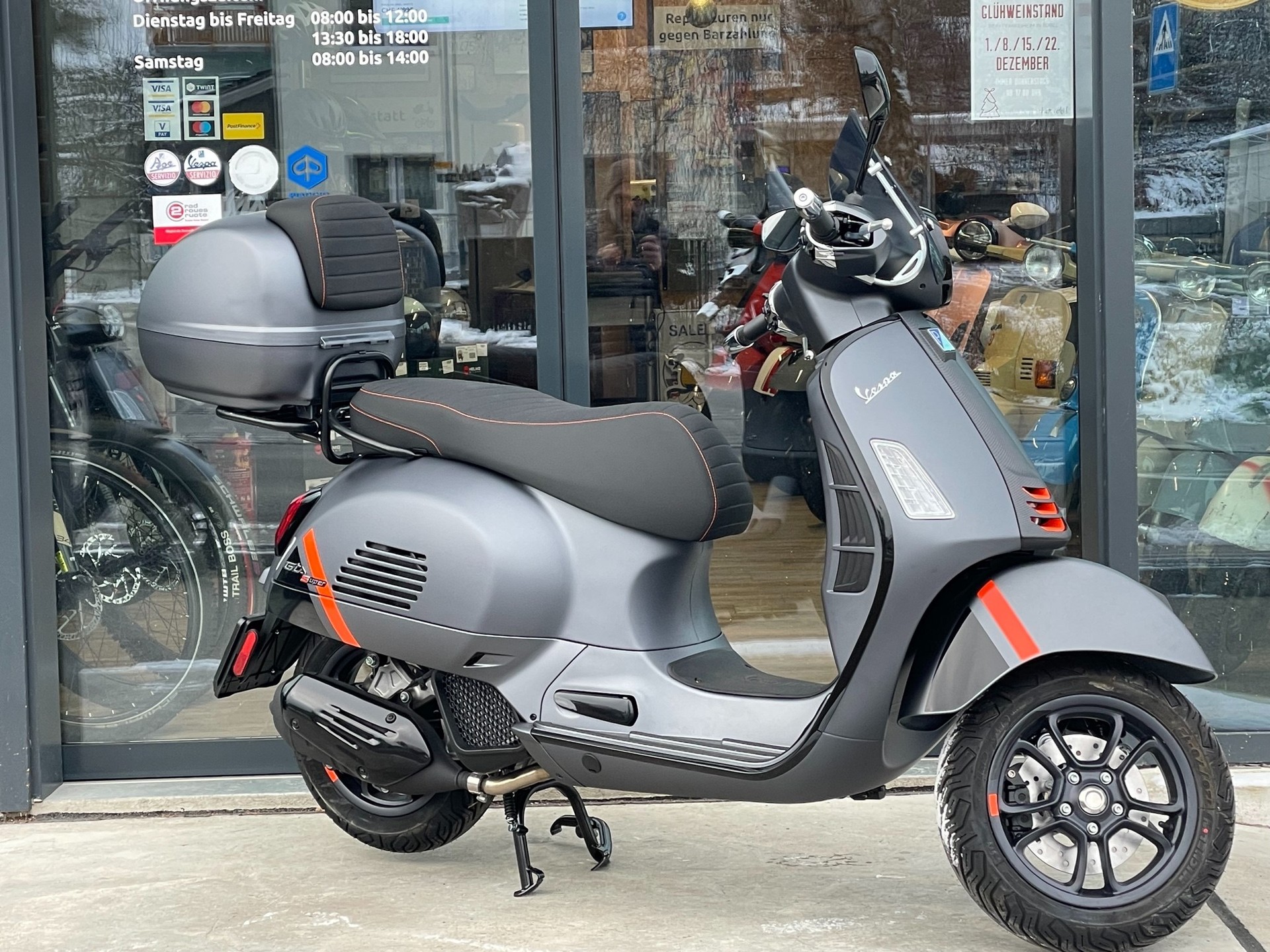 PIAGGIO Vespa GTS 125 Super Sport ABS
