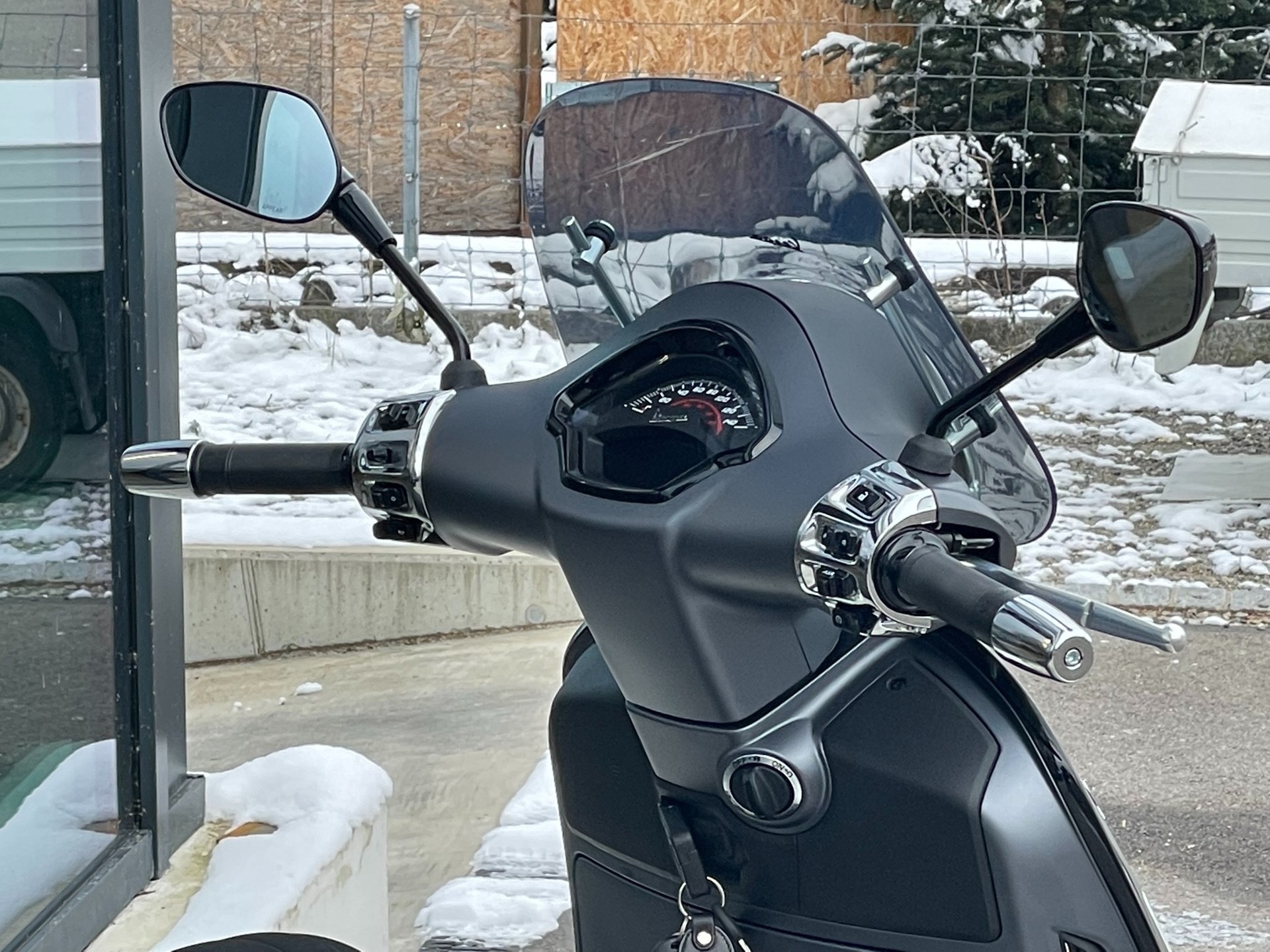 PIAGGIO Vespa GTS 125 Super Sport ABS-image-5
