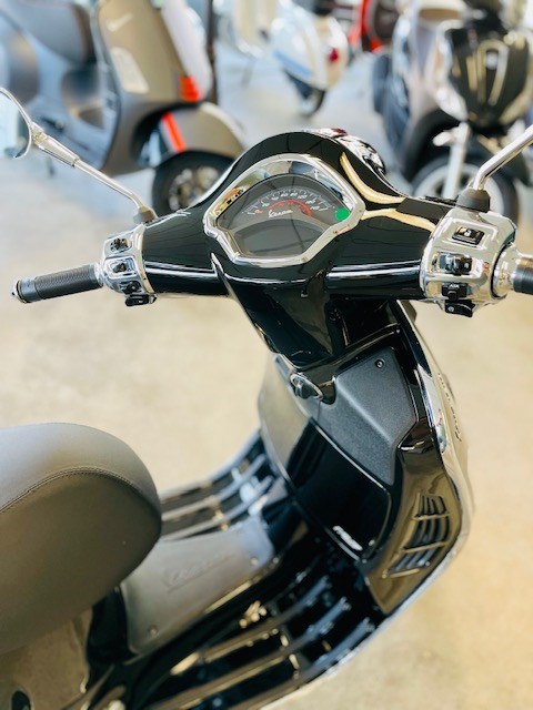 PIAGGIO Vespa GTS 125 Super ABS-image-4