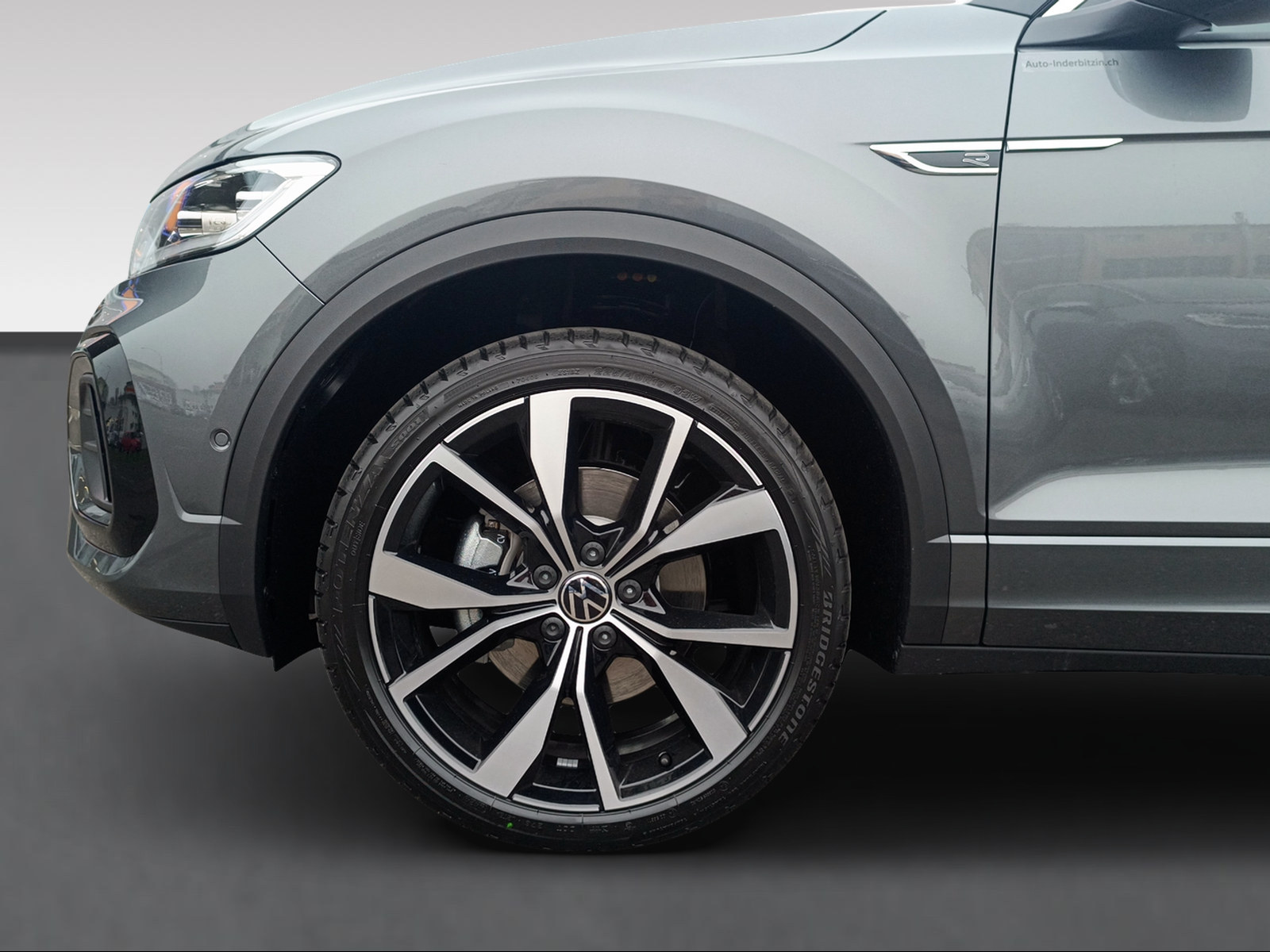 VW T-Roc 2.0 TSI R-Line DSG 4Motion-showroom-element-2