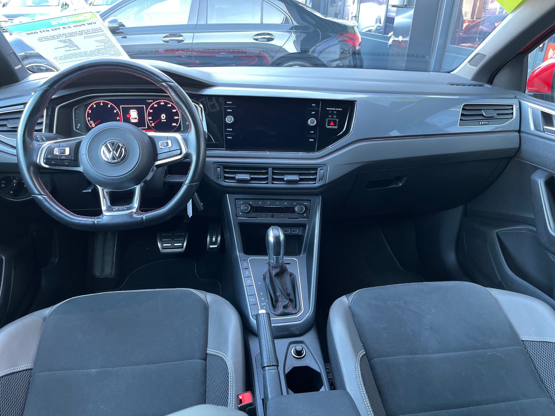 VW Polo 2.0 TSI GTI DSG-image-9