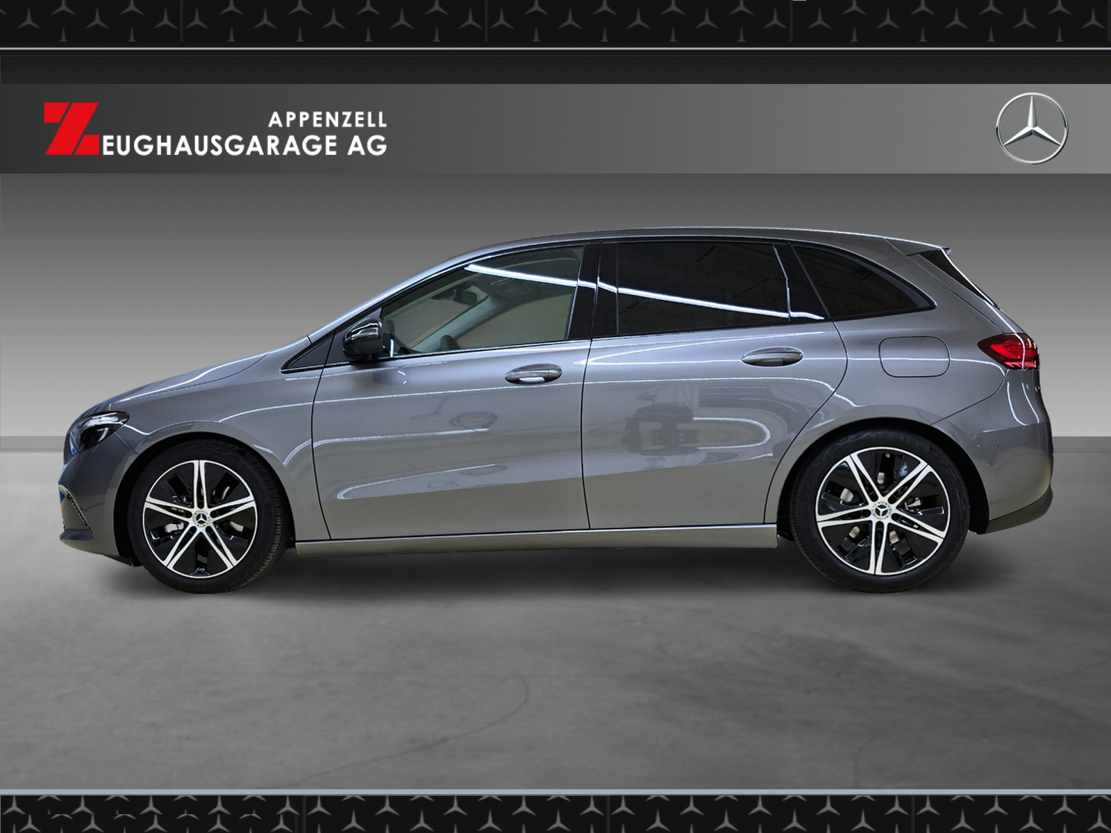MERCEDES-BENZ B 220 4Matic-showroom-element-1