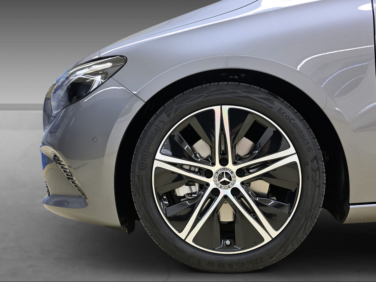 MERCEDES-BENZ B 220 4Matic-image-5
