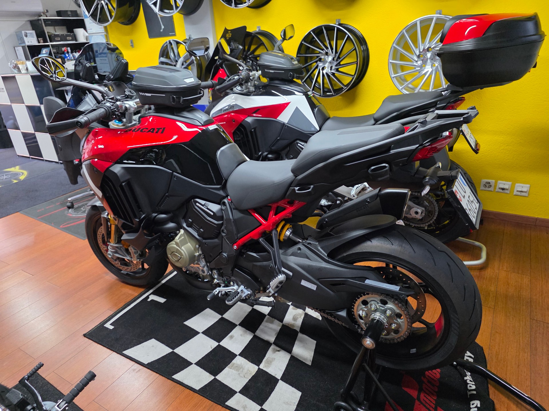DUCATI Pikes Peak 2025-image-9