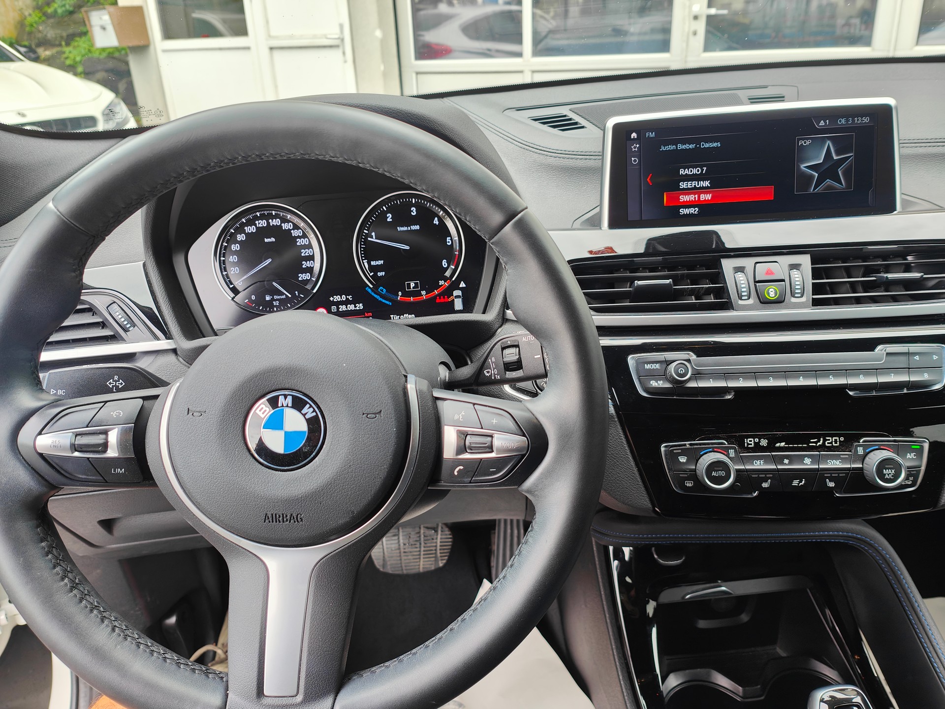 BMW X2 xDrive 20d M Sport X Steptronic-image-11